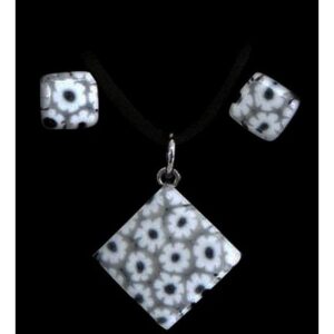 SET of NECKLACE and EARRINGS with MURRINA SQUARE PENDANT 2x2cm – Monocolor